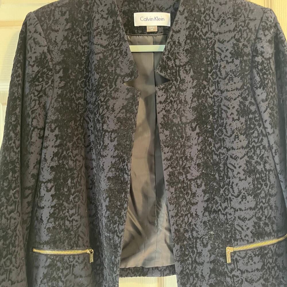 Calvin Klein 14P Cropped Snakeskin Textured jacquard Blazer Jacket plus size - Picture 3 of 9